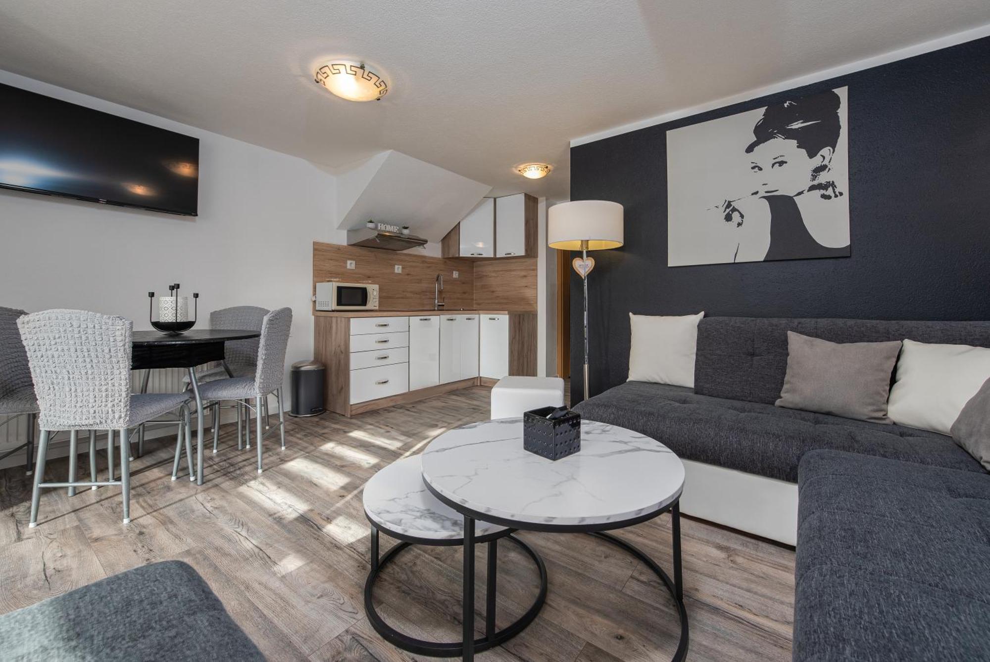 Nena Apartmani Vir Exterior foto