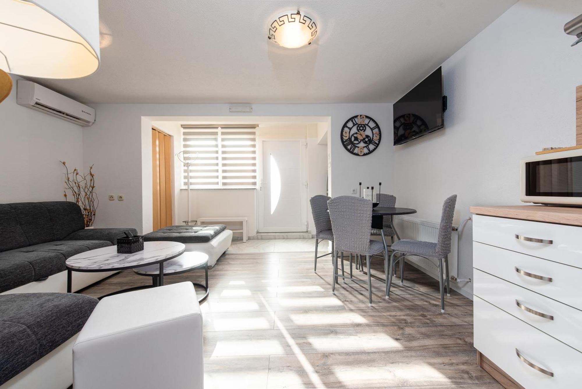 Nena Apartmani Vir Exterior foto