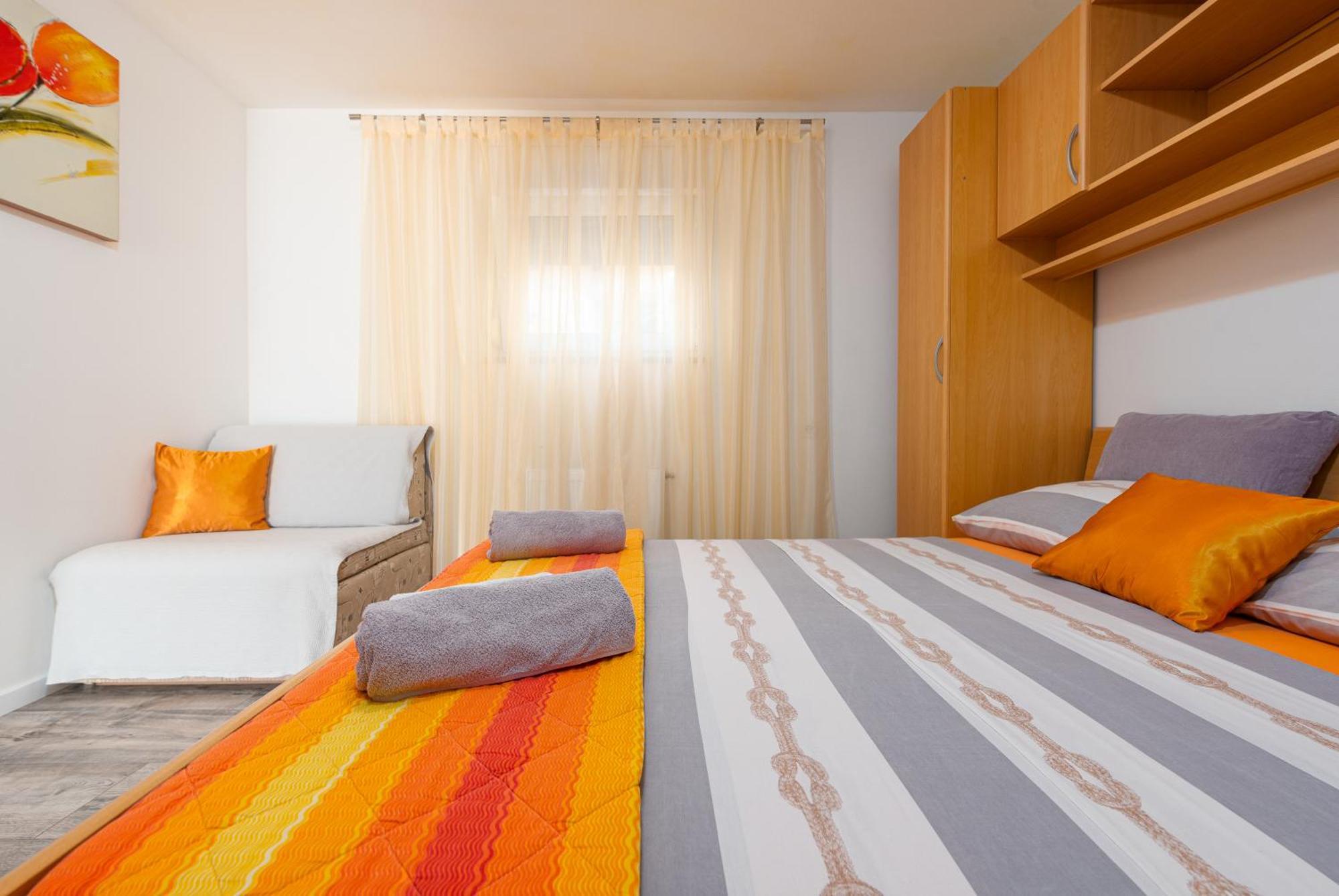 Nena Apartmani Vir Exterior foto